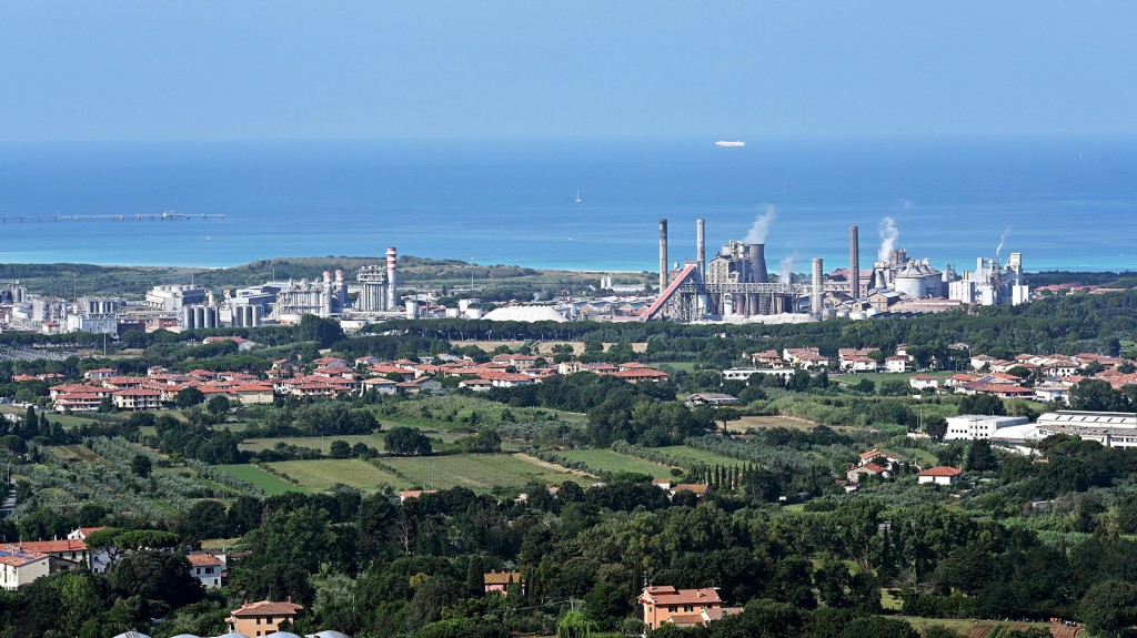 Rosignano Solvay Toscana planta quimica
