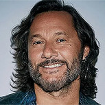 Diego Torres se fotografía con campeones del mundo en inesperado encuentro en Miami