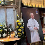 Divulgan las primeras fotos del féretro del Papa Francisco