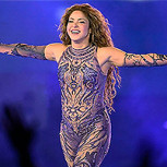 Shakira y su doble: Foto capta el notable reencuentro de la colombiana con la imitadora