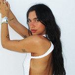 Dua Lipa llama la atención de las redes sociales con vestido que sacó aplausos