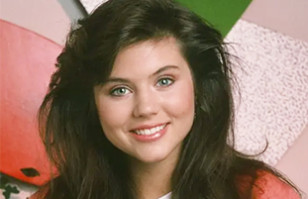 Fotos muestran c&oacute;mo luce hoy Tiffani Thiessen, actriz de la serie &ldquo;Salvados por la campana&rdquo;