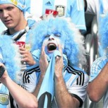 La FIFA multa con dinero a Argentina por cantos homofóbicos: ¿Mismo estándar con Chile?