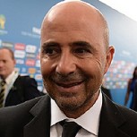 Sampaoli ya es ídolo en Brasil: Esta es la bandera que le hicieron los hinchas