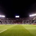 La fiesta continuó en el Monumental con una promesa: “¡En Santiago de Chile vamos a ganar!”