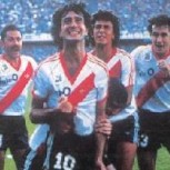 Se cumplen 34 años del partido de la “pelota naranja”, uno de los Superclásicos más emblemáticos de la historia