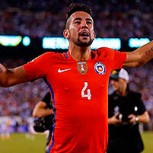 ¿Mauricio Isla se queda en Europa? El sueño de Riquelme estaría cada vez más lejos