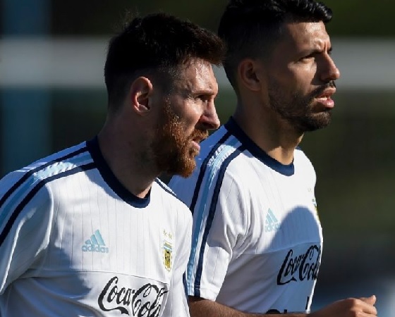 Messi y Agüero formaron una gran dupla de ataque en la "Albiceleste" 