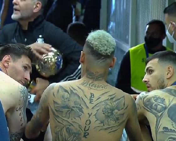 Messi, Neymar y Paredes charlaron después del partido.