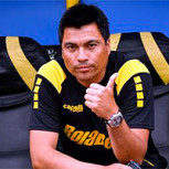 Esteban González engrosó la lista: Todos los técnicos chilenos campeones en la Primera División