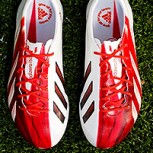 Nuevos zapatos ultralivianos de Messi: Estreno en clasificación ante Milan