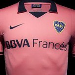 Hinchas de Boca Juniors en guerra contra camiseta rosada que estrenará el equipo