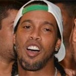 Fotos en el Carnaval de Bahía delataron a Ronaldinho tras llegar tarde a un entrenamiento