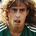 El mejor truco del mago Valdivia: Gol sin ángulo y con máximo efecto