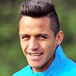 Video: Alexis Sánchez “humilla” y descoloca a un defensa rival