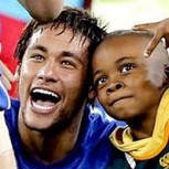 Niños lloran al conocer a sus ídolos del fútbol: Emocionante video se toma las redes