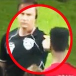 Esto pasa cuando el árbitro usa el spray de marcar como un arma con los jugadores: Imperdible video