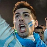 Argentinos se acuerdan de Chile y le dedican burlesca canción en amistoso: Mira el video