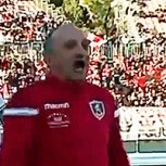 Entrenador tiene día de furia y es expulsado tras golpear a uno de sus propios jugadores