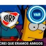 River Plate y los memes por la eliminación de la Copa Libertadores: Hinchas apuntaron al VAR