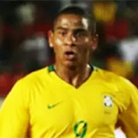 Ex seleccionado de Brasil vuelve a la actividad profesional, pero con evidente sobrepeso y genera revuelo