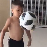 Video: Desconocido niño está dejando a varios con la boca abierta por su talento para dominar una pelota de fútbol