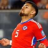 Filtran nueva camiseta de la selección chilena y los hinchas le bajan el pulgar: “Parece de vóleibol”