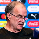 El “Loco” Bielsa volvió en gloria y majestad con insólito análisis de jugador uruguayo: “Es un jugador vulgar”