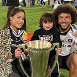 Esposa de Maxi Falcón aparece jurándole amor eterno y apoyo a Colo Colo en la Copa Libertadores