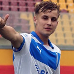 Las tres figuras jóvenes que firmaron contrato profesional en Universidad Católica