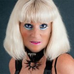 Jackie, la actriz porno francesa que sigue los pasos de Cicciolina en la política