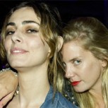 Javiera Acevedo y Javiera Díaz de Valdés protagonizan comentado baile en club nocturno