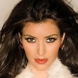 Kim Kardashian realizó homenaje al desnudo en memoria de Hugh Hefner