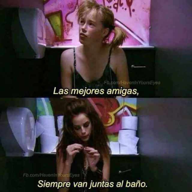 amistad mujeres baño