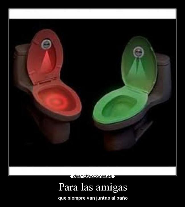 amistad mujeres baño