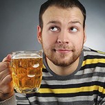 Hombres “embarazados”: Los memes que festinan con la panza producida por la cerveza