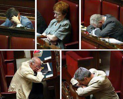 politicos-durmiendo-4.jpg