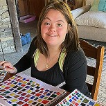 Sofía Querejeta, la pintora con síndrome de Down que vende sus obras a Europa y se convirtió en embajadora cultural