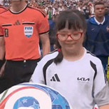 Galia Romero: La niña chilena con síndrome de Down que encantó en duelo Francia-Irak en el Mundial 2026