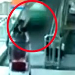 Impacto: Mujer muere aplastada por carro de supermercado a gran velocidad