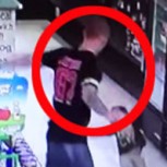 Youtube: Brutal golpe de puño de un padre en el rostro de su hijo desata indignación en internet