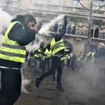 Fotos de la masiva protesta de “Chalecos Amarillos”: Enfrentamientos terminó con más de 950 detenidos y 30 heridos