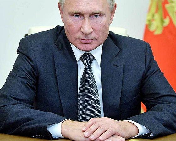 Putin, según el periódico inglés The Sun, padece mal de Parkinson.