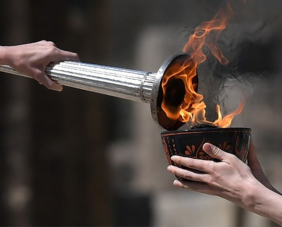 La tradicional ceremonia de la llama olímpica ha debido ser cancelada para evitar contagios. 