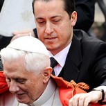 La triste historia del mayordomo del Papa que traicionó su confianza revelando intimidades del Vaticano