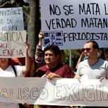 Mexicanos se manifiestan contra la violencia a los reporteros: “No se mata la verdad asesinando periodistas”