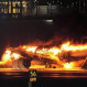 Momentos de terror en Japón: Así se vivió el choque de un avión con una aeronave militar