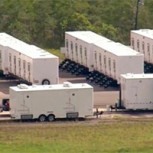 Alligator Alcatraz: La cárcel para migrantes en Estados Unidos que supuestamente sería “inexpugnable”