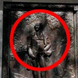 Estatua es vandalizada con “ojos saltones” y las redes se mofan de la acción