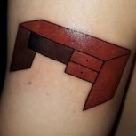Hincha de River cumple apuesta y se tatúa un escritorio en su brazo: ¿Cuál es la explicación?